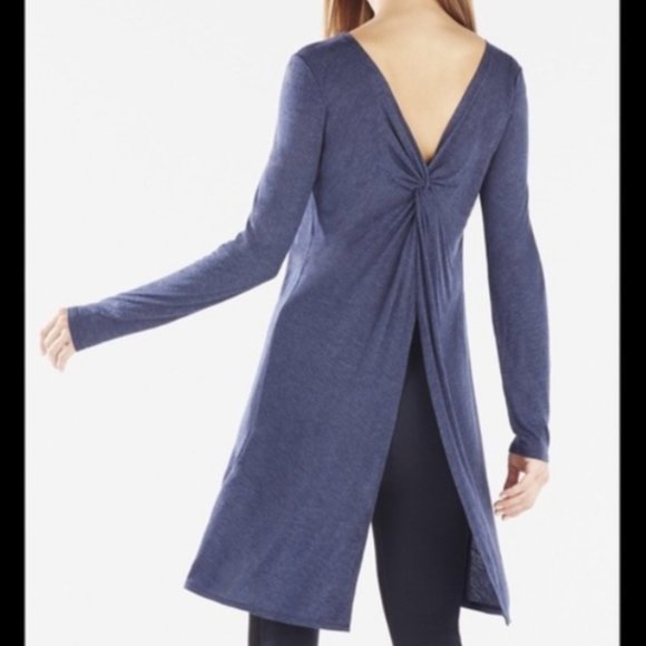 NWT BCBGMAXAZRIA - Kendi Twist Back High/Low Top - Picture 1 of 6